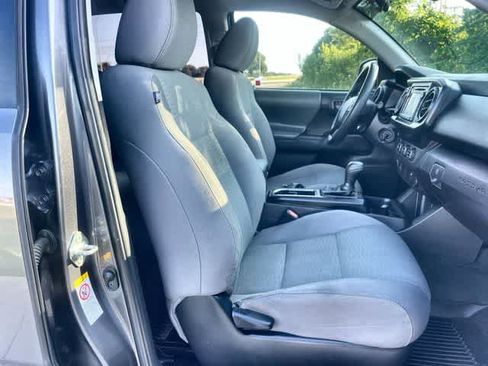 Used 2018 Toyota Tacoma SR w/ SR Convenience Package RWD image 12