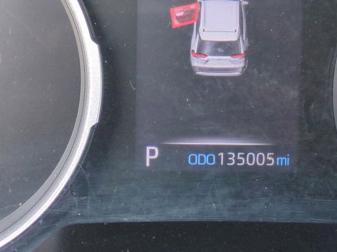 Used 2019 Toyota RAV4 XLE w/ Convenience Package image 38