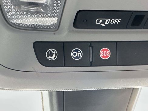 Used 2018 Chevrolet Malibu LT image 29