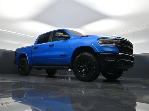 Used 2023 RAM 1500 Big Horn AWD/4WD image 3