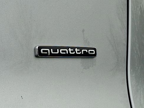 Used 2025 Audi Q5 Premium Plus w/ Premium Plus AWD/4WD image 33