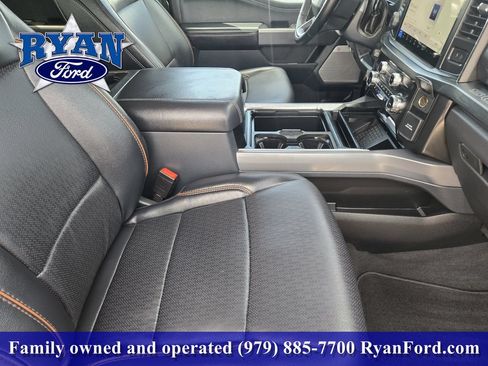 Used 2025 Ford F250 Lariat w/ Lariat Ultimate Package AWD/4WD image 9