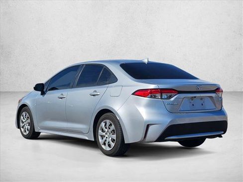 Used 2020 Toyota Corolla LE FWD image 7
