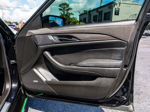 Used 2019 Cadillac CTS V w/ Luxury Package RWD image 49