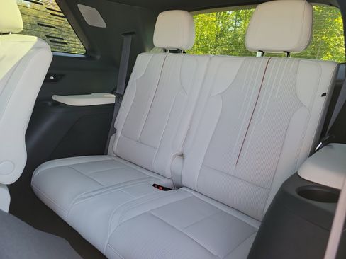 New 2026 Cadillac Vistiq Luxury image 29