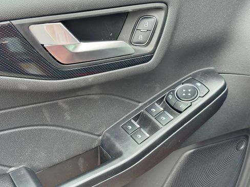 New 2026 Ford Escape ST-Line w/ Cold Weather Package image 10