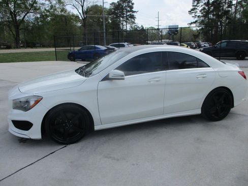 Used 2015 Mercedes-Benz CLA 250 image 6