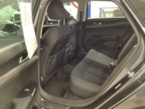Used 2022 Kia K5 LXS FWD image 19