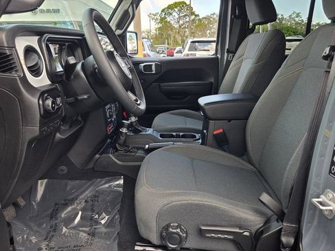 Certified 2025 Jeep Wrangler Unlimited Sport AWD/4WD image 13