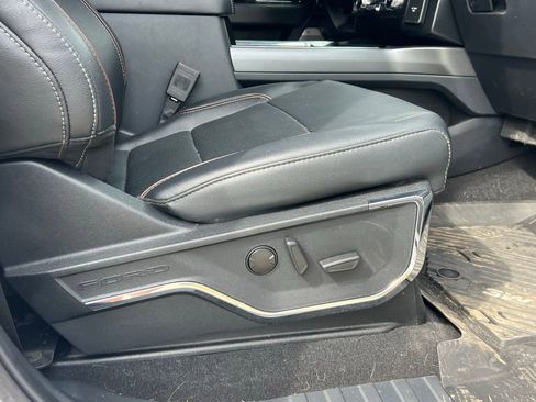 Used 2023 Ford F250 Lariat w/ Lariat Ultimate Package image 14