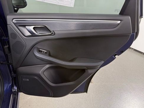 Used 2022 Porsche Macan GTS image 25