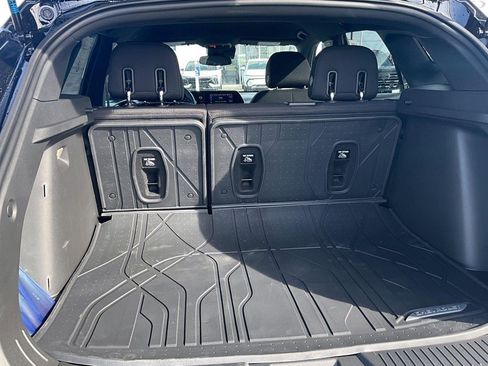 New 2026 Chevrolet Trax RS w/ Sunroof Package FWD image 5