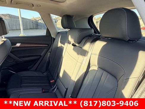 Used 2024 Audi Q5 2.0T Premium w/ Convenience Package image 11
