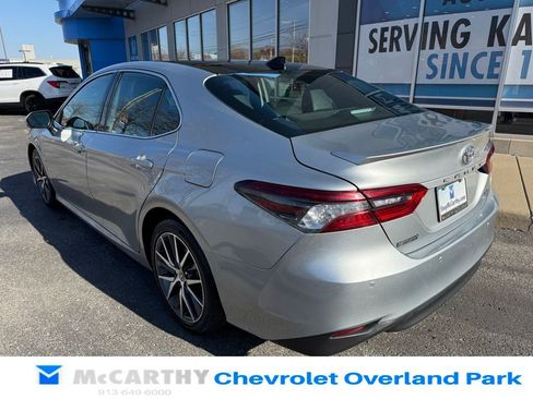 Used 2024 Toyota Camry XLE w/ Navigation Package image 14
