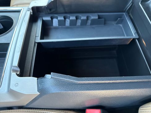 Used 2022 Ford F250 Lariat w/ Lariat Ultimate Package image 26