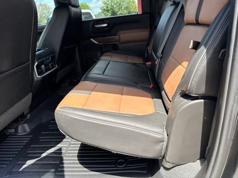 Used 2020 Chevrolet Silverado 2500 High Country w/ Technology Package AWD/4WD image 34