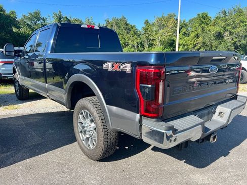 Used 2022 Ford F350 Lariat w/ Lariat Ultimate Package AWD/4WD image 3