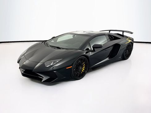 Used 2017 Lamborghini Aventador LP 750-4 Superveloce AWD/4WD image 38