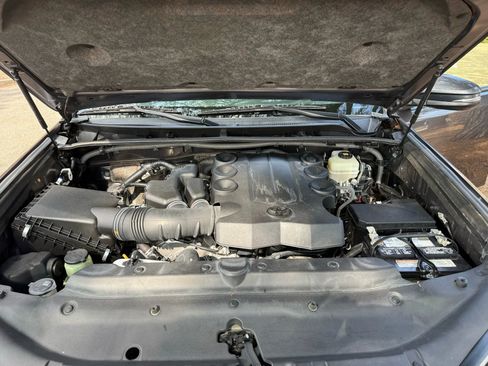 Used 2019 Toyota 4Runner SR5 Premium image 28