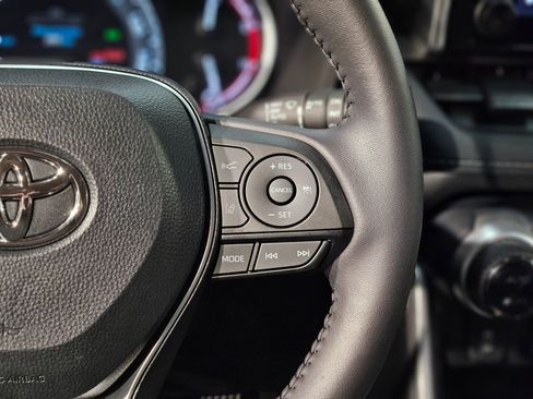 Used 2024 Toyota RAV4 XLE image 29