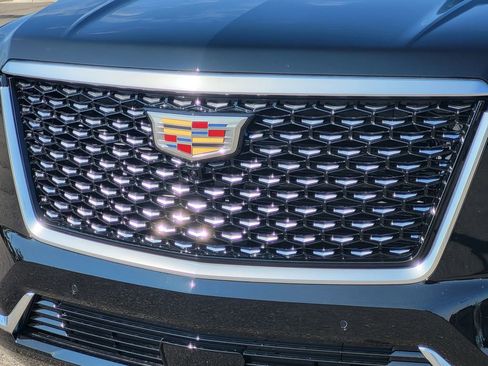 New 2025 Cadillac Escalade Luxury image 37