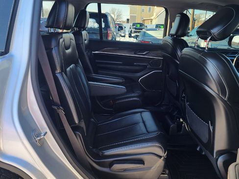 Used 2021 Jeep Grand Cherokee L Limited image 15