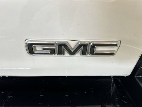 Used 2024 GMC Hummer EV 2X w/ LPO, Illumination Package AWD/4WD image 32