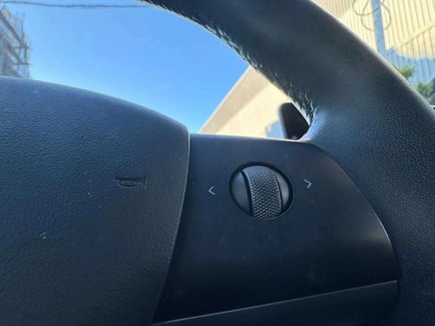 Used 2022 Tesla Model 3 Long Range AWD/4WD image 14