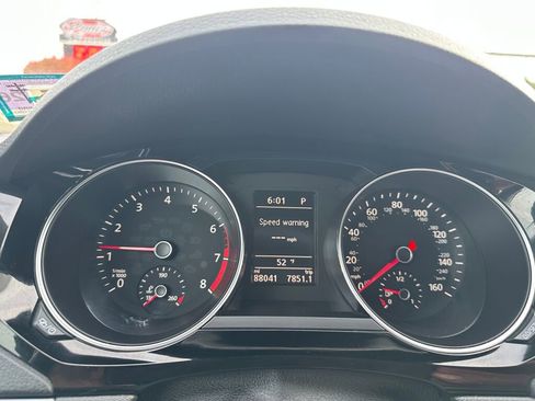 Used 2017 Volkswagen Jetta Sport w/ Jetta Sport Lighting Package image 13