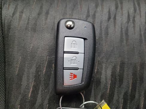 Used 2018 Nissan Rogue S FWD image 32
