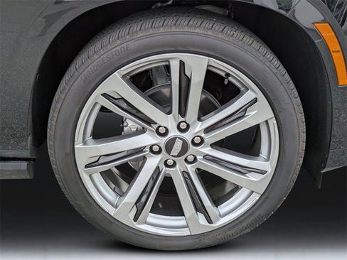 Used 2025 Cadillac Escalade Sport w/ Touring Package image 9