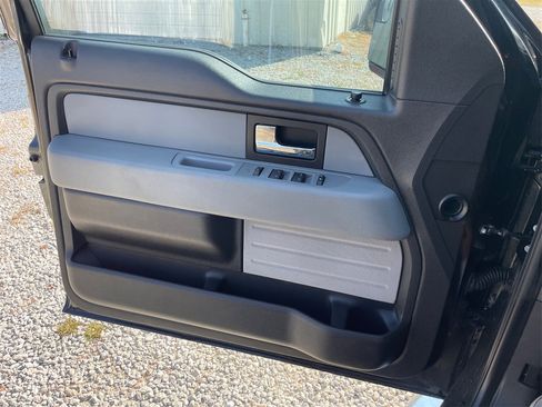 Used 2014 Ford F150 XLT w/ Equipment Group 302A Luxury image 22