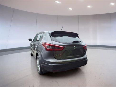 Used 2022 Nissan Rogue Sport S image 3