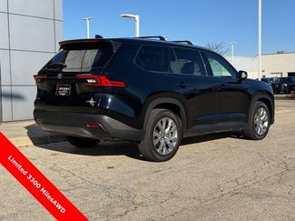 Used 2026 Toyota Grand Highlander Limited video 3