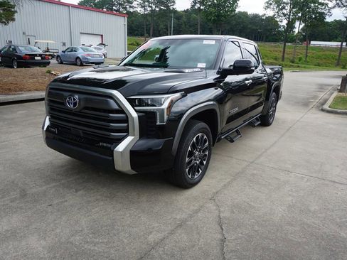 Used 2023 Toyota Tundra Limited AWD/4WD image 24