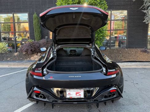 Used 2019 Aston Martin V8 Vantage Coupe RWD image 16