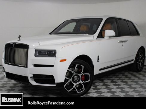 Certified 2024 Rolls-Royce Cullinan Black Badge image 1