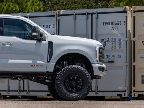 Certified 2025 Ford F250 Lariat w/ Lariat Ultimate Package AWD/4WD image 39