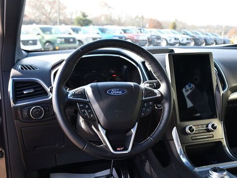 Used 2021 Ford Edge ST w/ Equipment Group 401A image 12