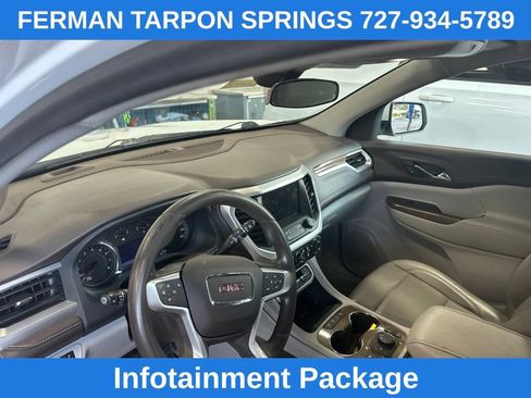 Used 2023 GMC Acadia SLE w/ Driver Convenience Package FWD image 8
