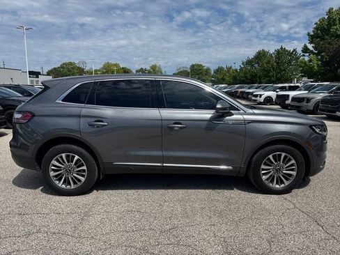 Used 2022 Lincoln Nautilus Reserve AWD/4WD image 4