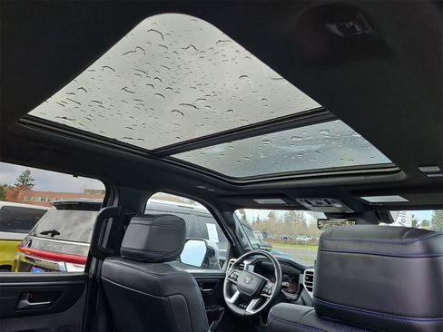 Used 2022 Toyota Tundra Platinum image 22