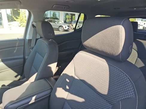 Used 2023 GMC Acadia SLE w/ Driver Convenience Package image 39