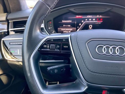 Used 2020 Audi S8 L w/ S8 Executive Package image 22