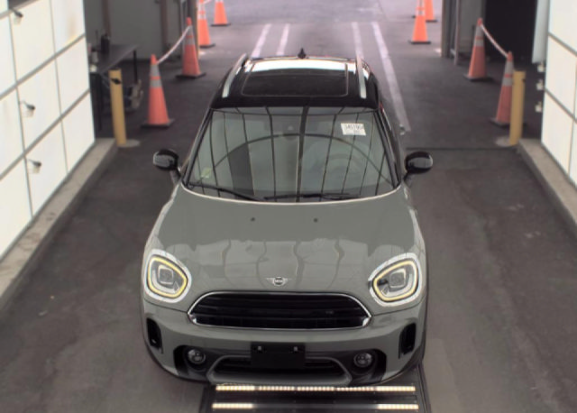 Used 2021 MINI Cooper Countryman ALL4 AWD/4WD image 2
