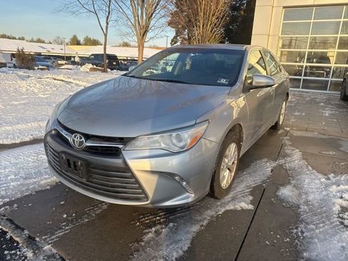 Used 2017 Toyota Camry LE image 13