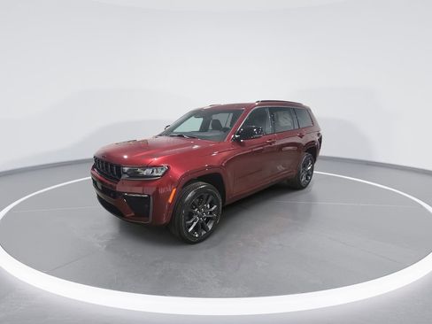 New 2026 Jeep Grand Cherokee L Limited image 4