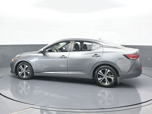 Used 2023 Nissan Sentra SV image 3