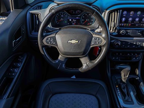 Used 2019 Chevrolet Colorado Z71 image 16
