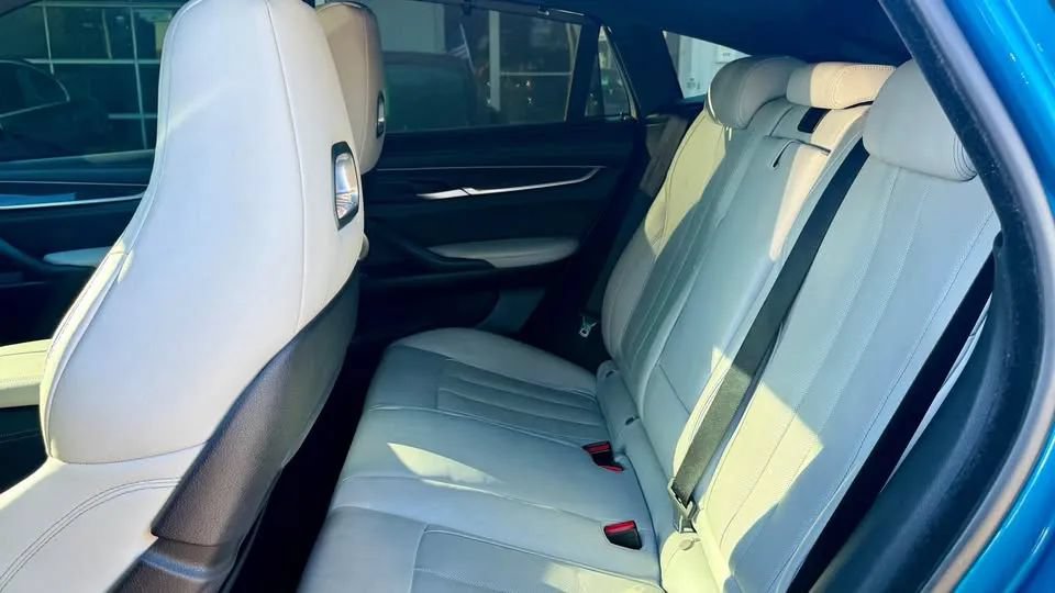 Used 2016 BMW X6 M AWD/4WD image 16